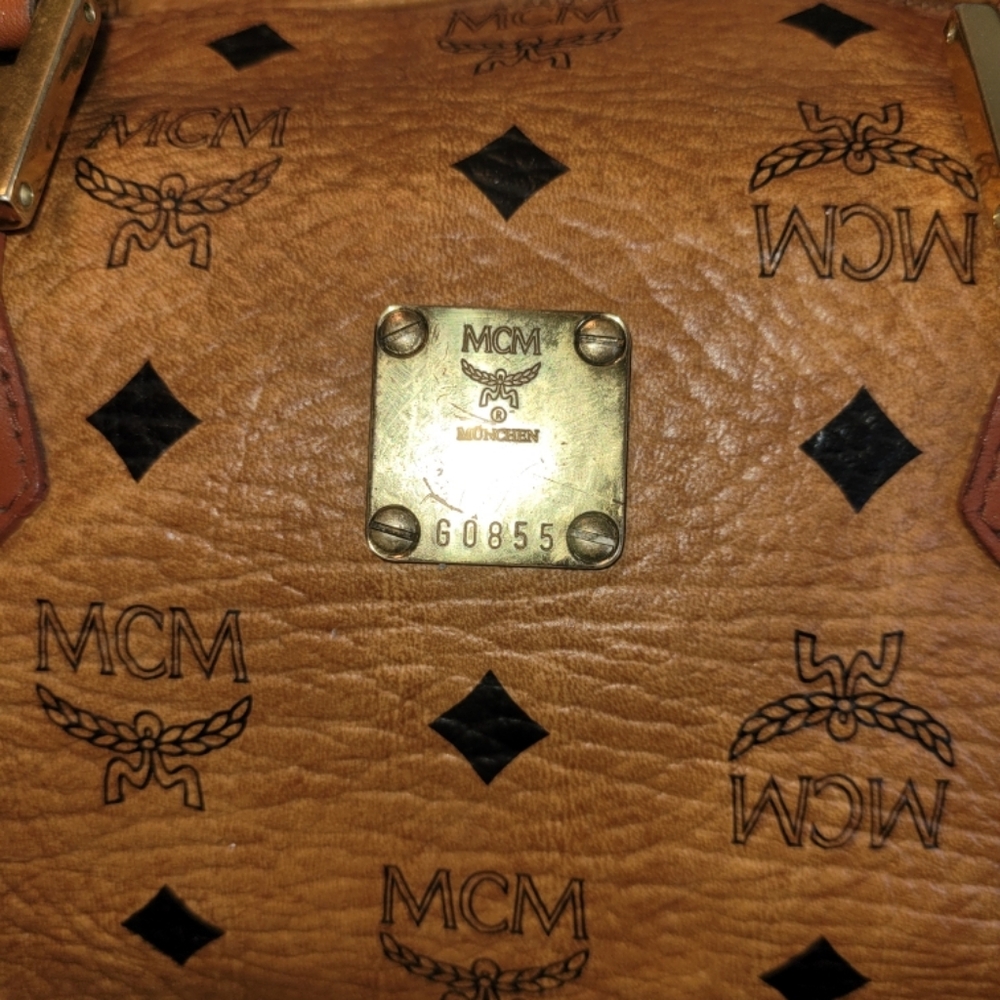 MCM Congac Boston Bag Leather Handbag With Crossbody9 - Picture 6 of 13